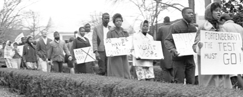 Young people in McComb protest the murder of Herbert Lee and the explusion of classmate Brenda Travis, 1961, crmvet.org